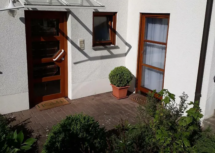 2-Zimmer-Ferienwohnung Gartenblick